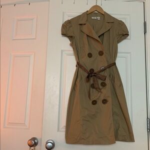 Women’s khaki dress